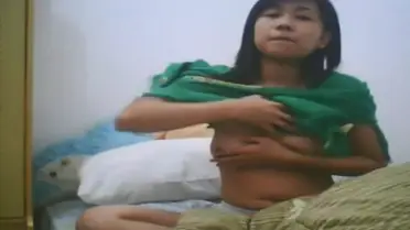Cam Yuyu Amoy Baju Hijau Pamer Toket Gede